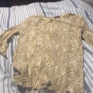 Cute shirt mid length